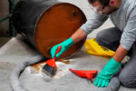 Absorbente Granular Industrial para Derrames Químicos (1 pieza) - Imagen 7